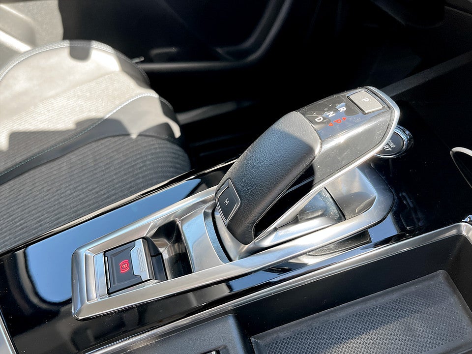 Bild på Peugeot 3008 Allure 1.2 PT 130hk Aut B-KAMERA DRAG 
