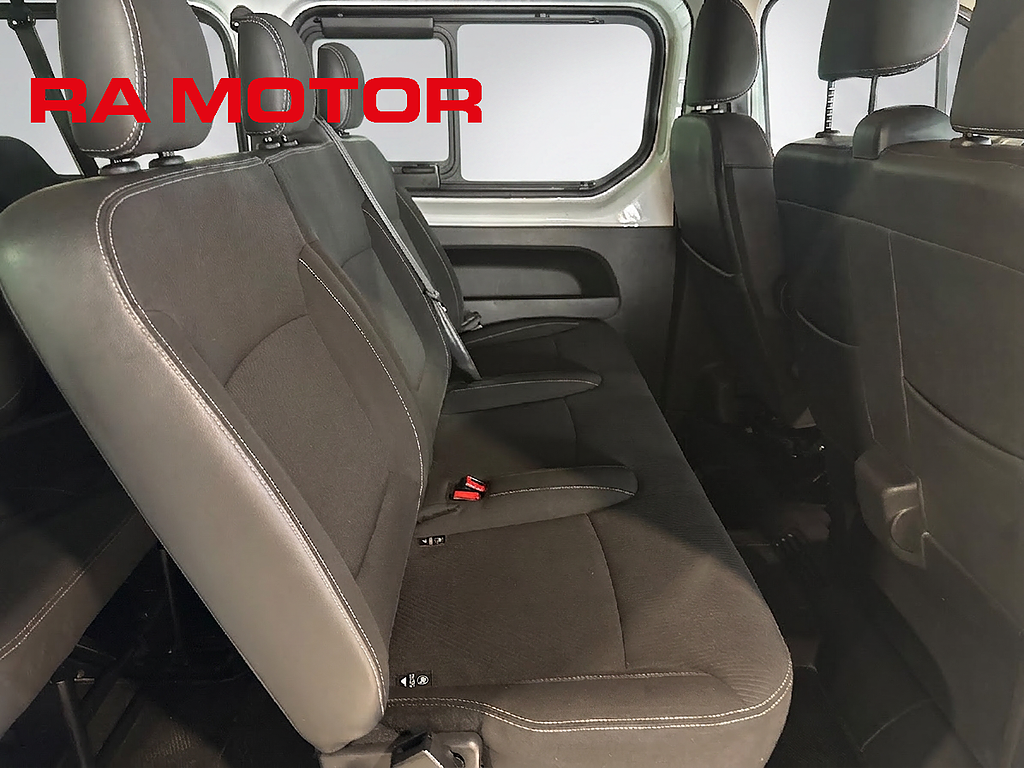 Nissan Primastar 2.0 dCi DCT| 9-sits | Moms | Värmare 2023