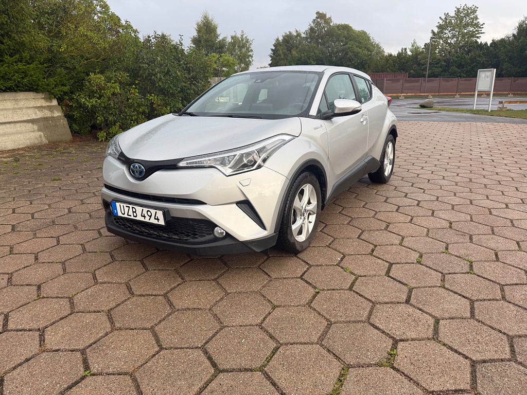 Toyota C-HR Hybrid CVT Active Euro 6,Nybesiktad Fullservad 