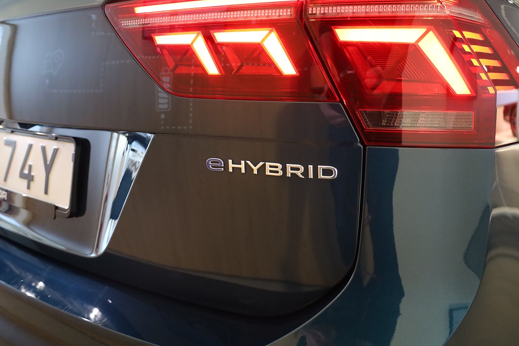 Volkswagen Tiguan eHybrid 1.4 TSI Automat Elegance / Drag / Moms / PHEV 2024