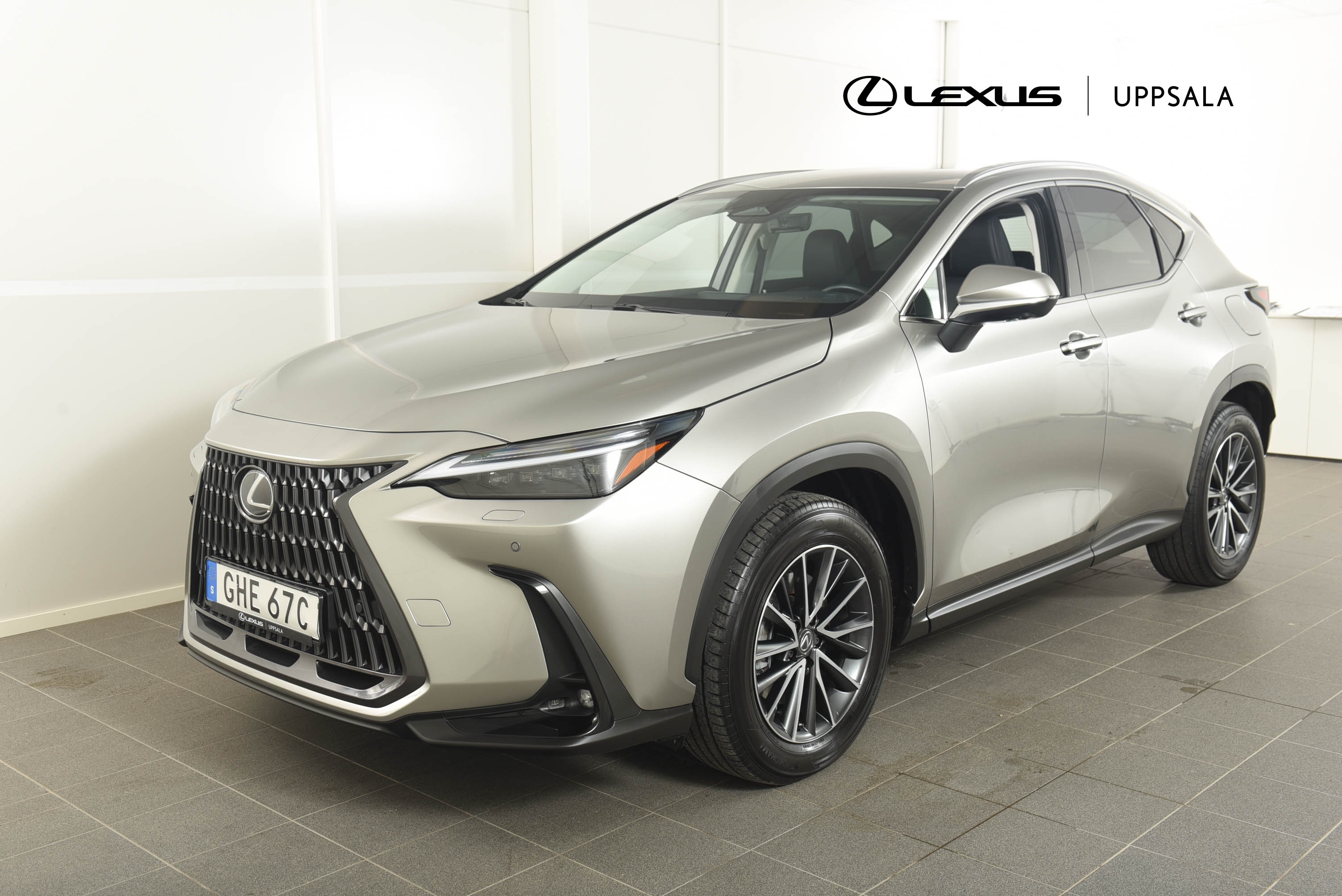 Lexus NX 450h+ 2023, kuva 7/10