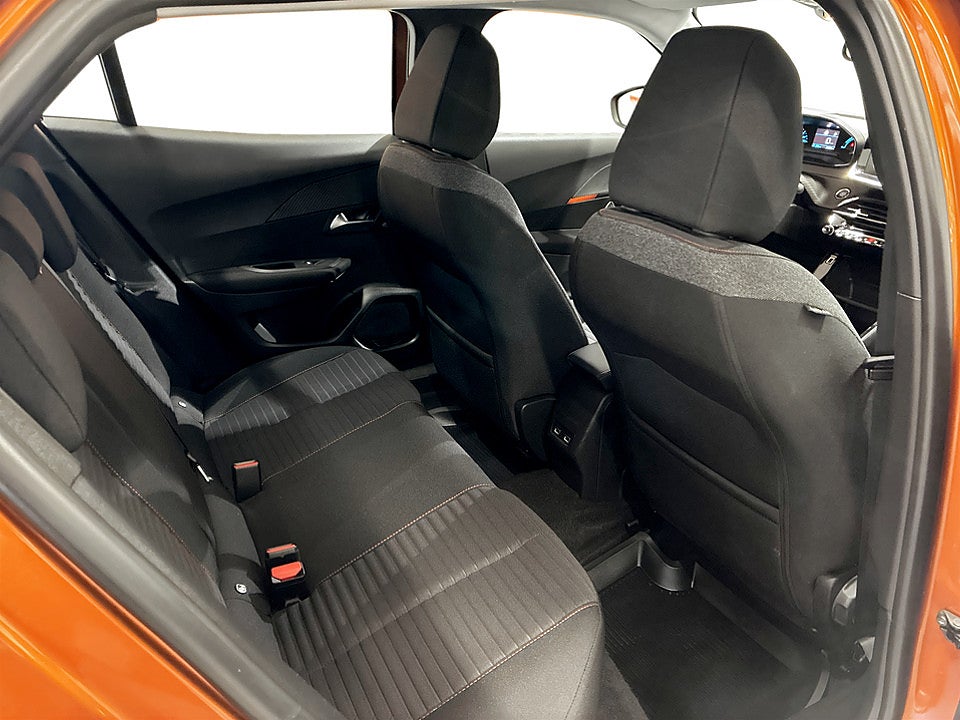 Bild på Peugeot E-2008 Active Pack 50kWh 136hk Aut KAMPANJRÄNTA 3,99%