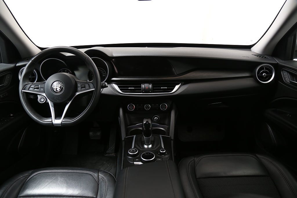 Alfa Romeo Stelvio 2,0 Turbo 16V Q4 200hk AWD Aut 2018