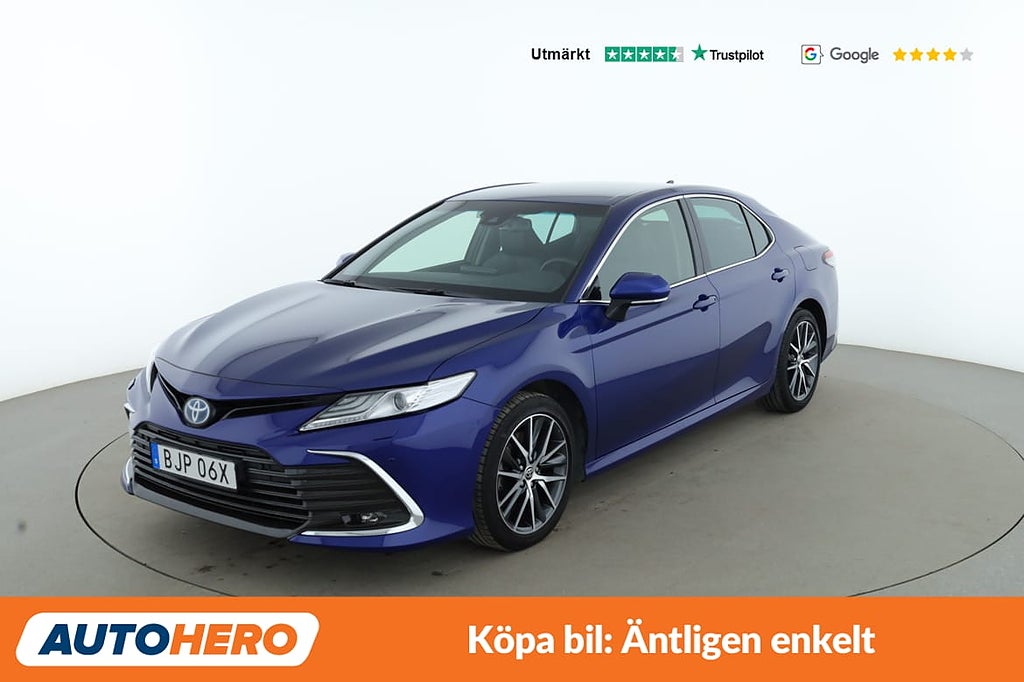 Toyota Camry 2.5 Hybrid Executive / Kamera, BLIS, Rattvärme