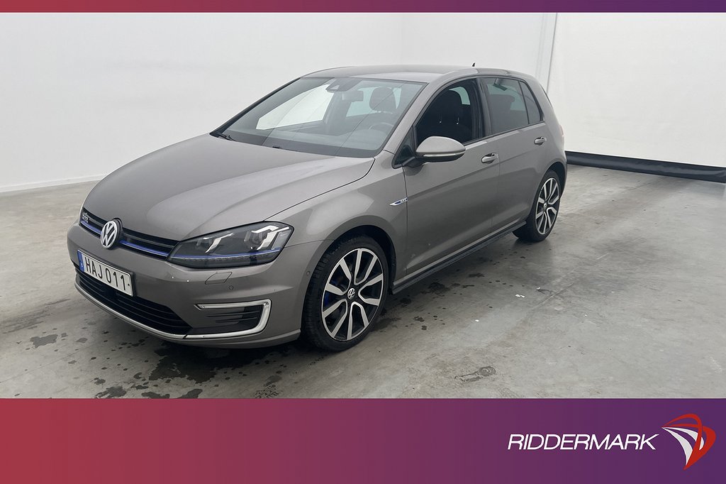 Volkswagen Golf GTE 204hk Värmare Kamera Navi Keyless Drag