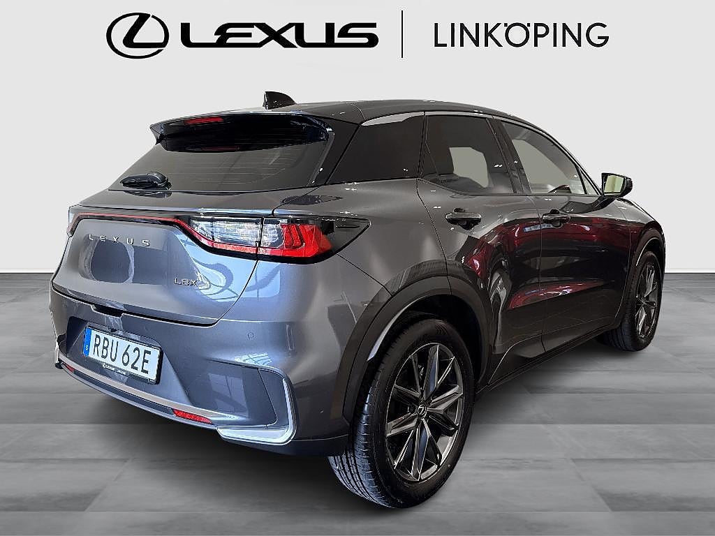 Lexus LBX 2025 - miniatyr 2