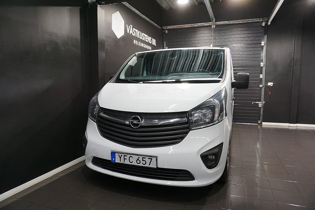 Opel Vivaro Skåpbil 2.9t 1.6 CDTI Navi, M-Värm, 1 Ägare, Inredd 115hk