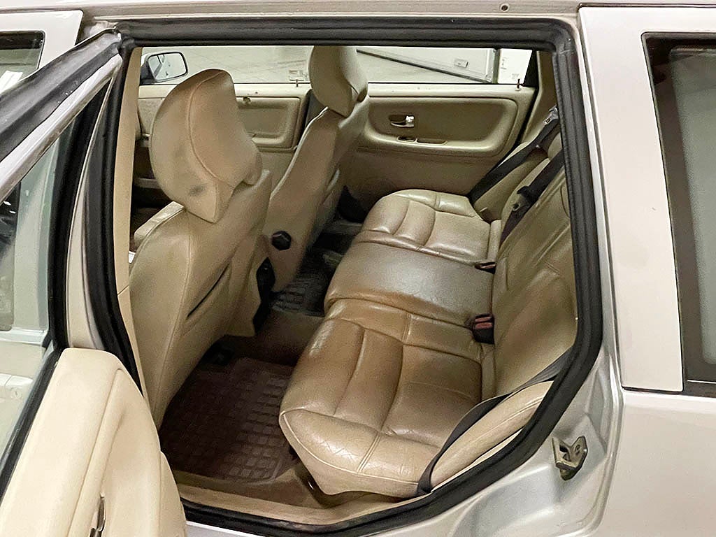 Volvo V70 2,4