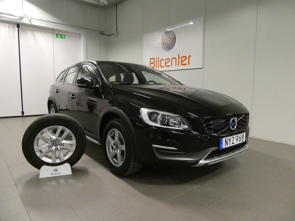 Volvo V60 Cross Country D4 *KFL 10 år 2,99%* Aut-Värmare-SoV