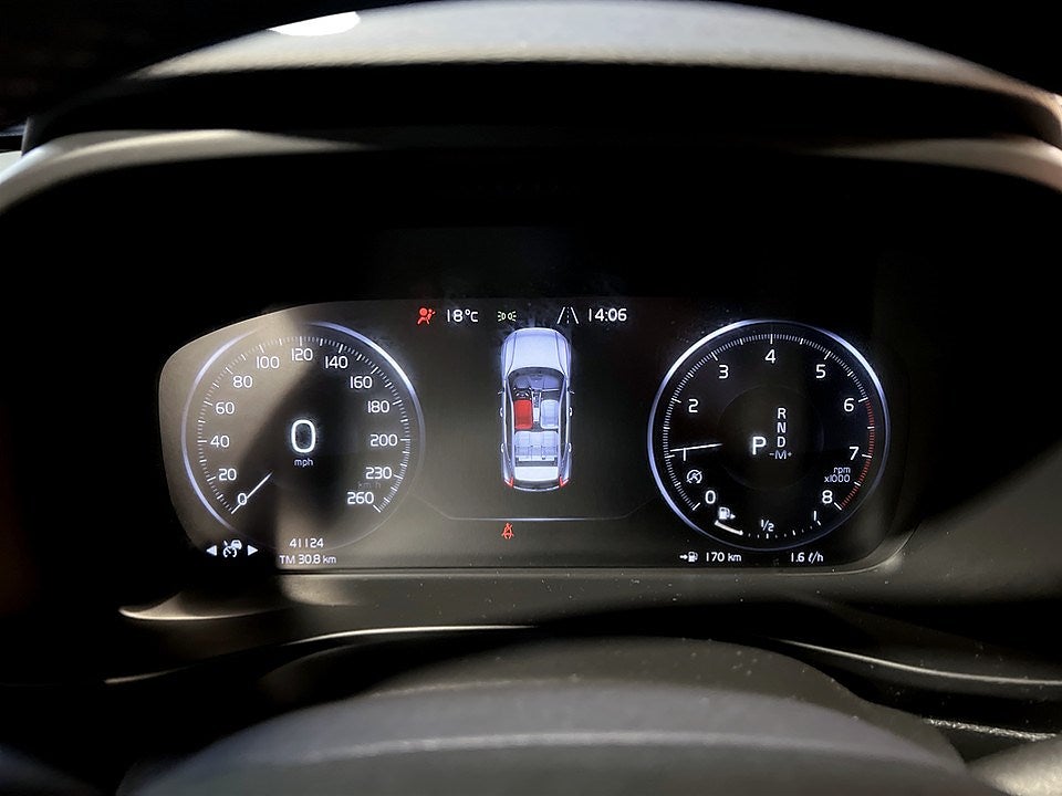 Bild på Volvo XC40 Momentum T3 163hk Aut - B-KAMERA, EL-BAKLUCKA