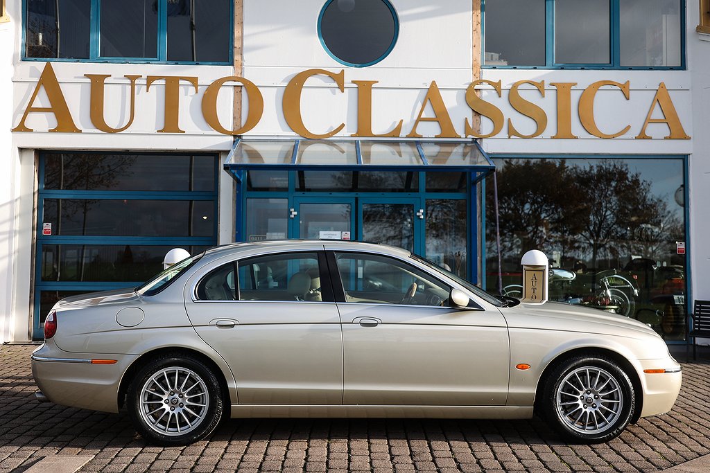 Jaguar S-Type 3.0 V6 Executive  * 6200 MIL *