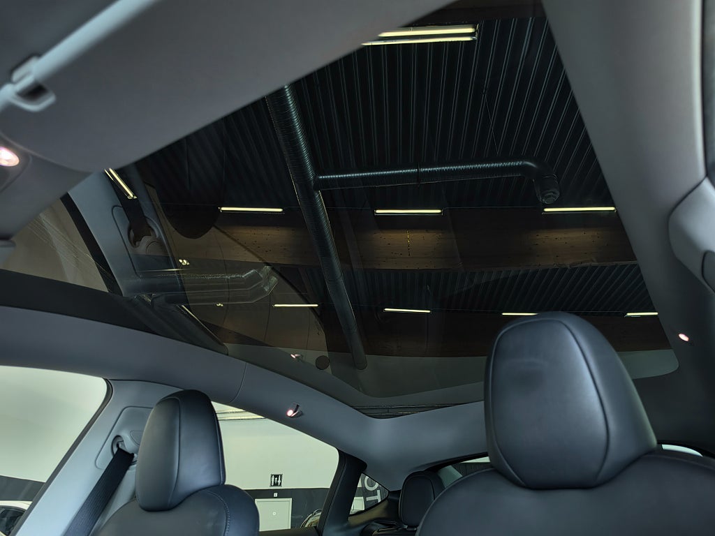 Tesla Model Y Performance 534hk AWD / Autopilot / Momsbil