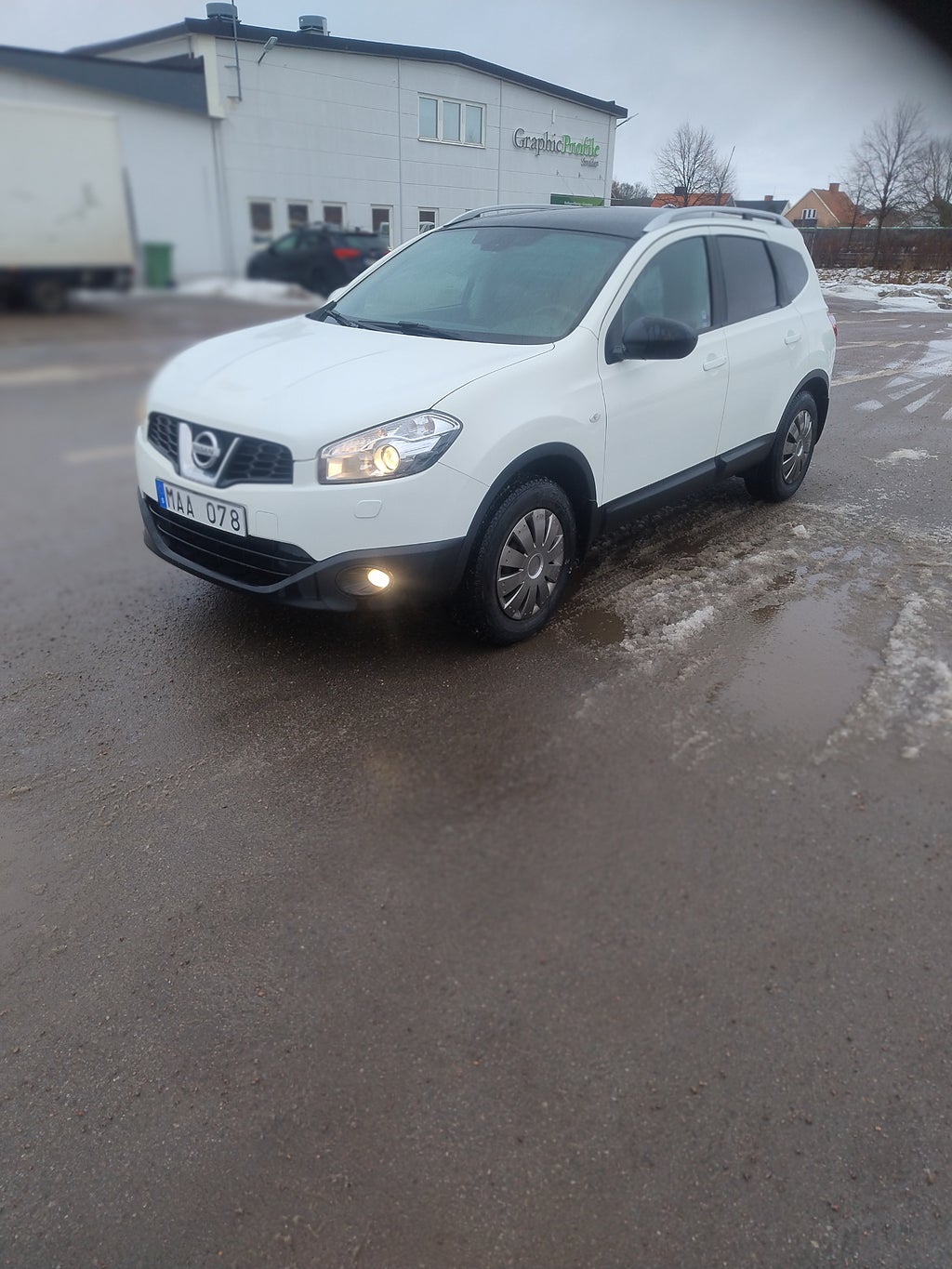 Nissan Qashqai+2 2.0(hk)7 sits.Kamkedja.S+Vdäck.Drag,Skinn.Navi..