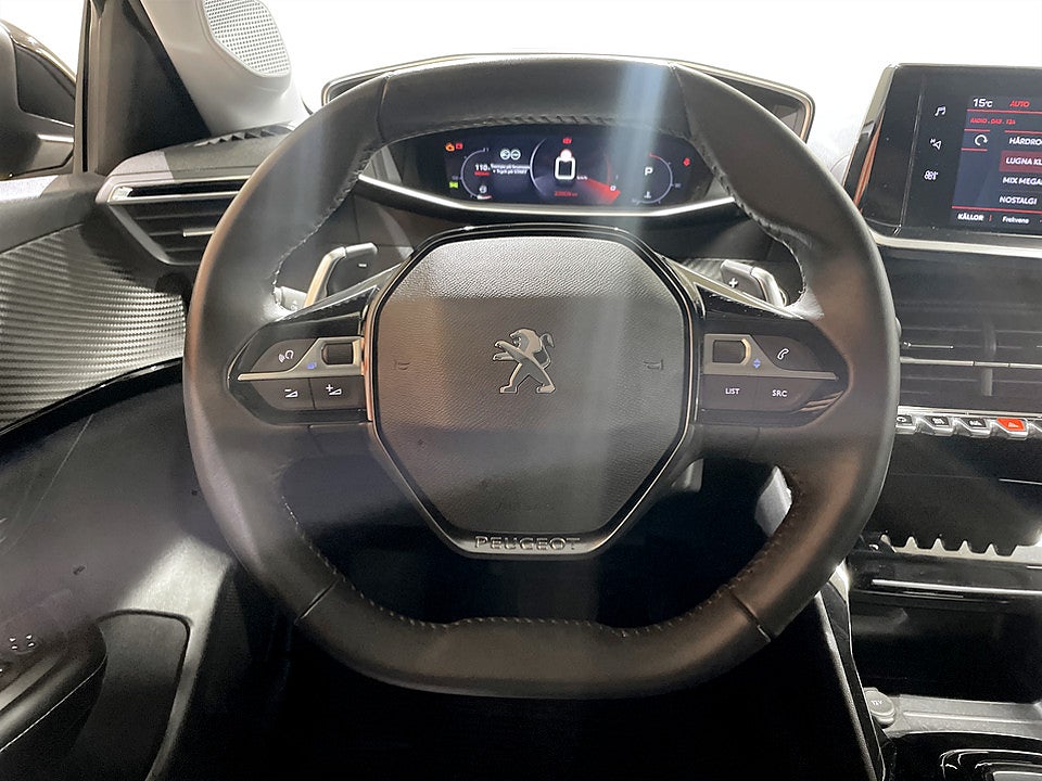 Bild på Peugeot 208 Allure 1.2 PT 100hk Aut - B-KAMERA, CARPLAY