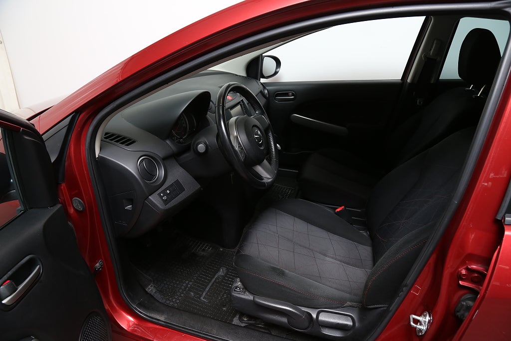 Mazda 2 1,3 84hk Spirit 5-dörrar P-sensor Motorv Nybesikt