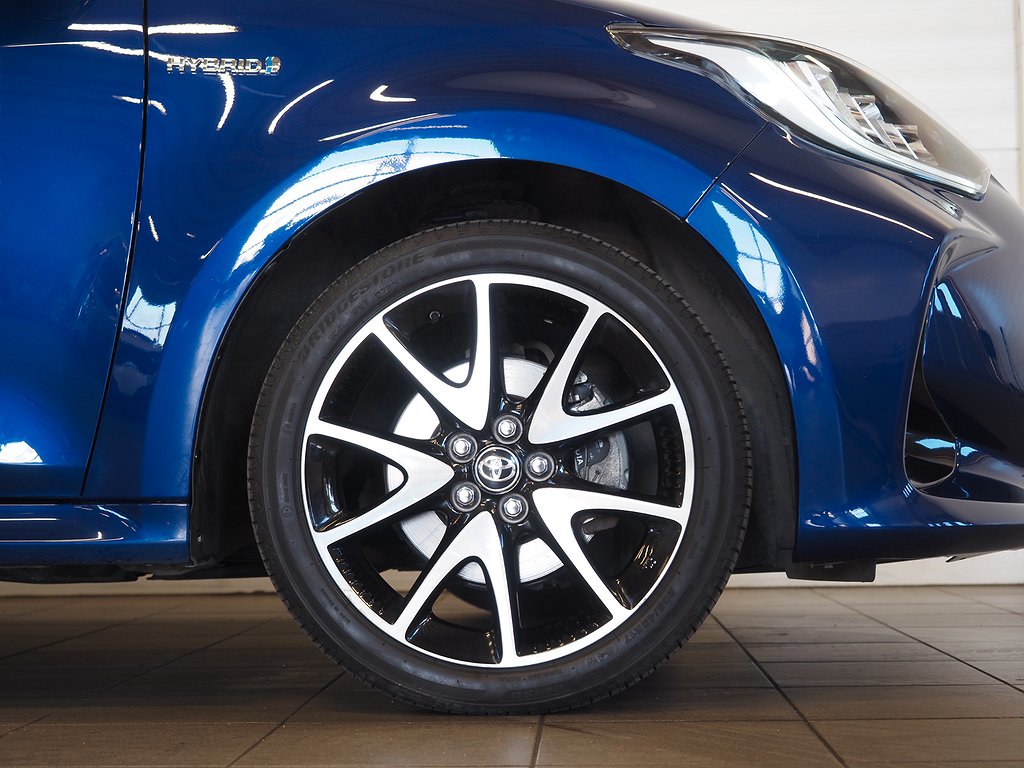 Toyota Yaris Hybrid CVT Style 116hk | Backkamera | JBL 2020