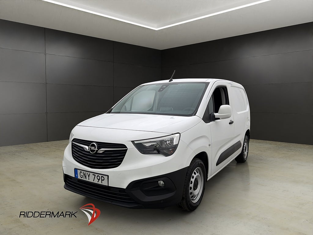 Opel Combo 1.5HDi PDC Bluetooth 3-Sits Farthållare CARPLAY