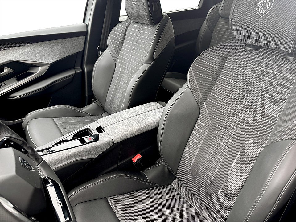 Bild på Peugeot 5008 GT Hybrid 145hk Aut 7-SITS B-KAMERA NAVI