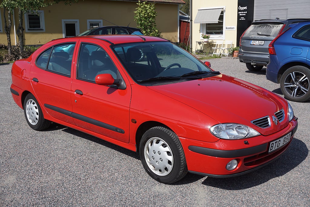 Renault Mégane Classic 1.4 6600mil 1 ägare