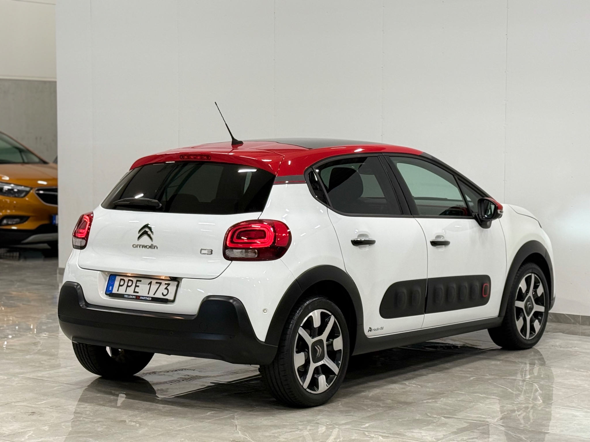 Citroen C3 1.2 PureTech 110 EAT 2017, bild 5/51