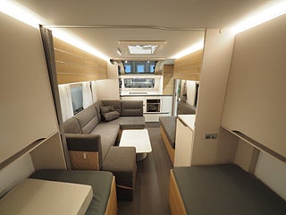 Husvagn, 1-axl Adria Adora 10 av 16