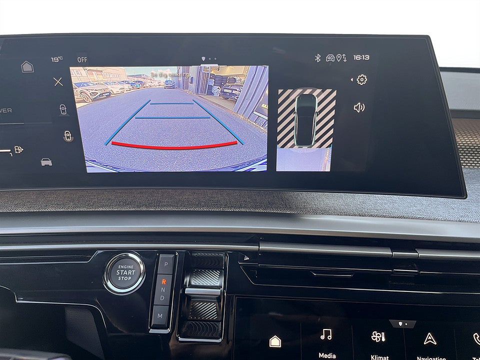 Bild på Peugeot 3008 GT Hybrid 1.2 PT 145hk Aut B-KAMERA CARPLAY