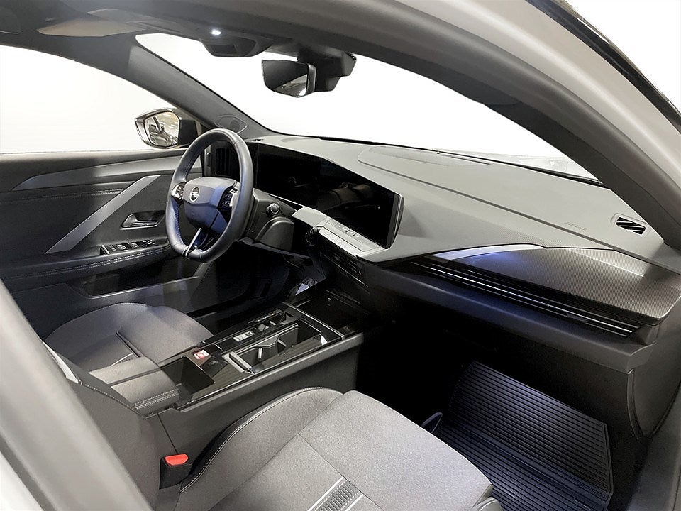 Bild på Opel Astra ST GS 1.2 PT 130hk Aut - B-KAMERA,NAV,CARPLAY