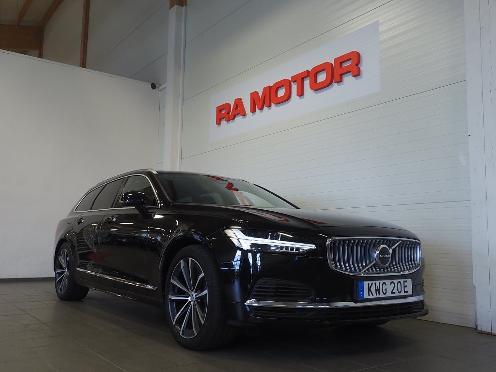 Volvo V90 Recharge T6 AWD Inscription Skinn Drag Pano Orrefors 2022