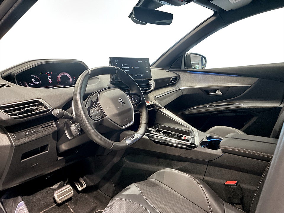 Bild på Peugeot 5008 GT 1.2 PT 130hk Aut 7-SITS B-KAMERA NAVI