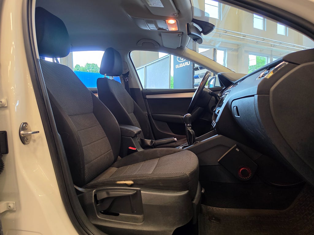 Skoda Octavia Kombi 1.4 TSI G-TEC Ambition, miljöbil lågskatt (360kr)