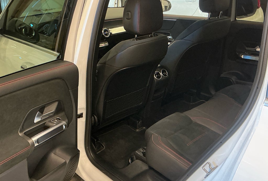 Mercedes-Benz GLB 200 AMG Line Advanced Plus Värmare 7-sits Drag - bild 7