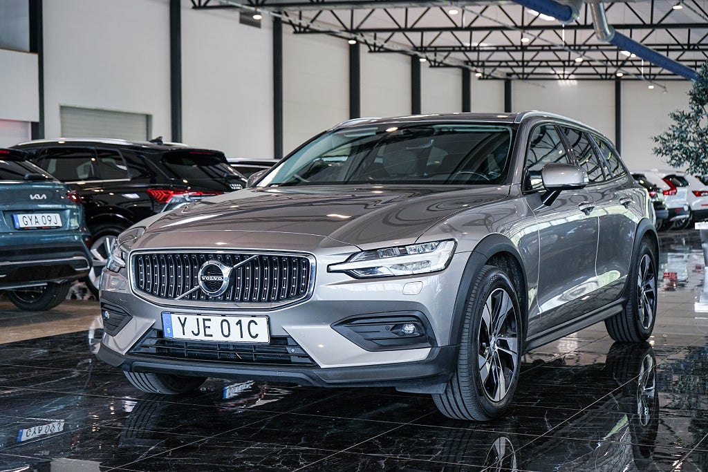 Volvo V60 Cross Country D4 AWD AUT Advanced SE II Drag Blis Carplay Skinn 