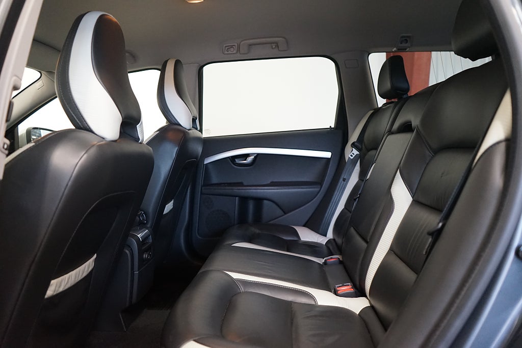 Volvo V70 2.5FT Automat R-Design Dragkrok 231hk