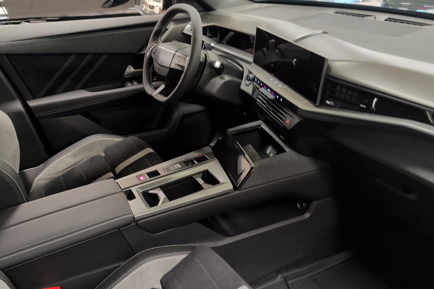 Opel Grandland PHEV Nordic Business 2026, kuva 6/34