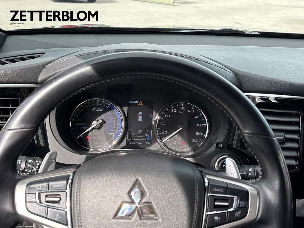 SUV Mitsubishi Outlander 11 av 15