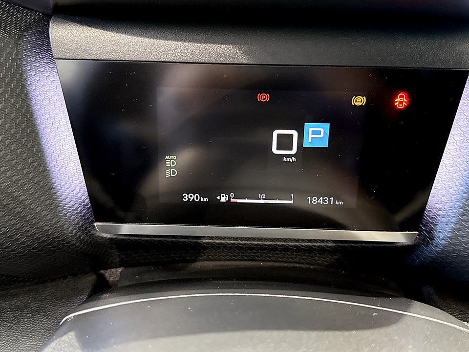 Bild på Citroën C4-X Shine 1.2 PT 131hk Aut B-KAMERA CARPLAY