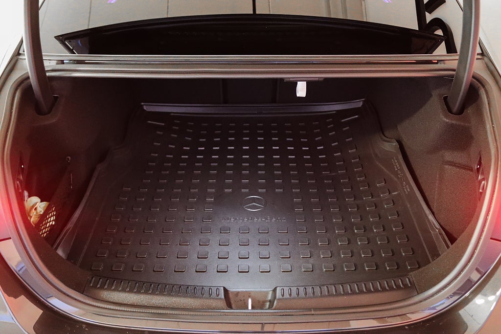 Mercedes-Benz E 220 d 4MATIC AMG Pano Superscreen Night Package