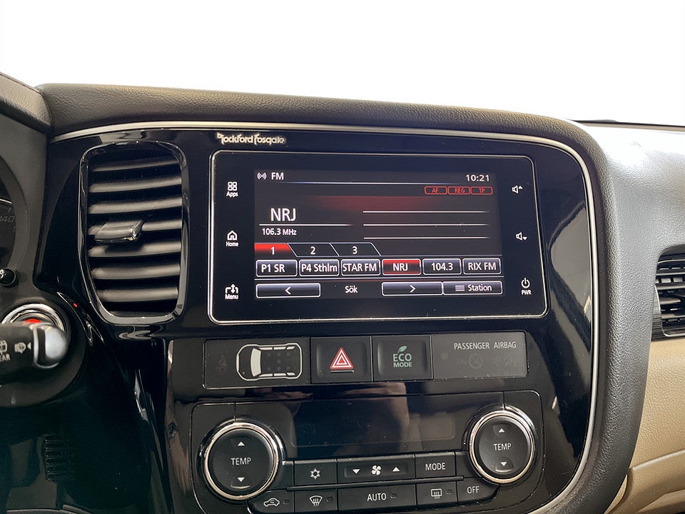 Bild på Mitsubishi Outlander Business 2.2 Di-D 150hk Aut 4WD B-KAMERA ELSTOL