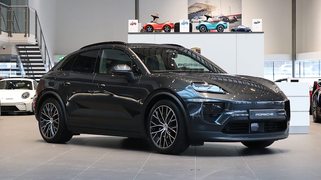 Porsche Macan 4 Electric