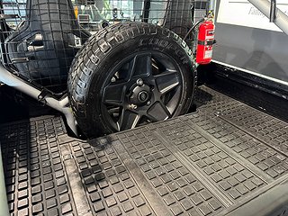 Transportbil - Flak Land Rover Defender 18 av 18