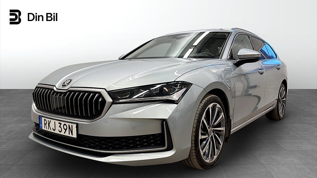 Skoda Superb Combi L&K 1,5 TSI IV 204 HK | Dragkrok