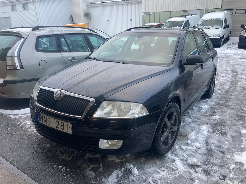 Skoda Octavia Kombi 2.0 TDI Auto Drag K-Rem bytt S+V Hjul 