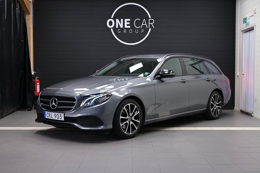Mercedes-Benz E 220 T d 4MATIC Widescreen Kamera Drag D-Värm GPS Skinn