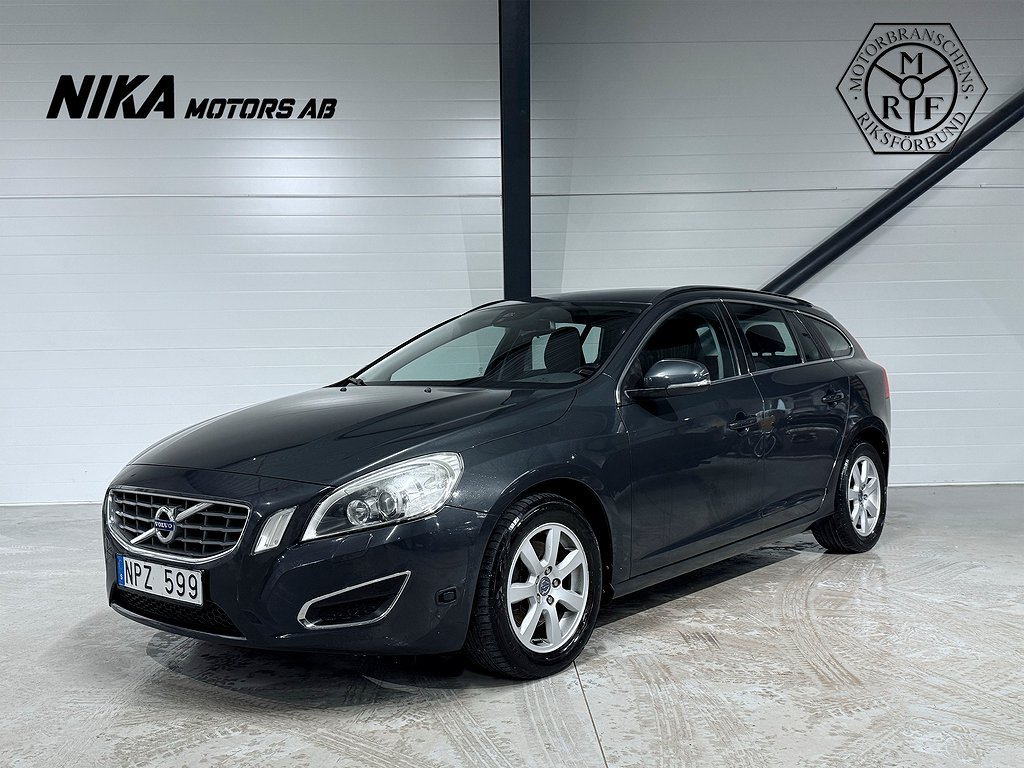 Volvo V60 T4F Powershift Momentum | Drag | PDC | LÄS ANNONS 