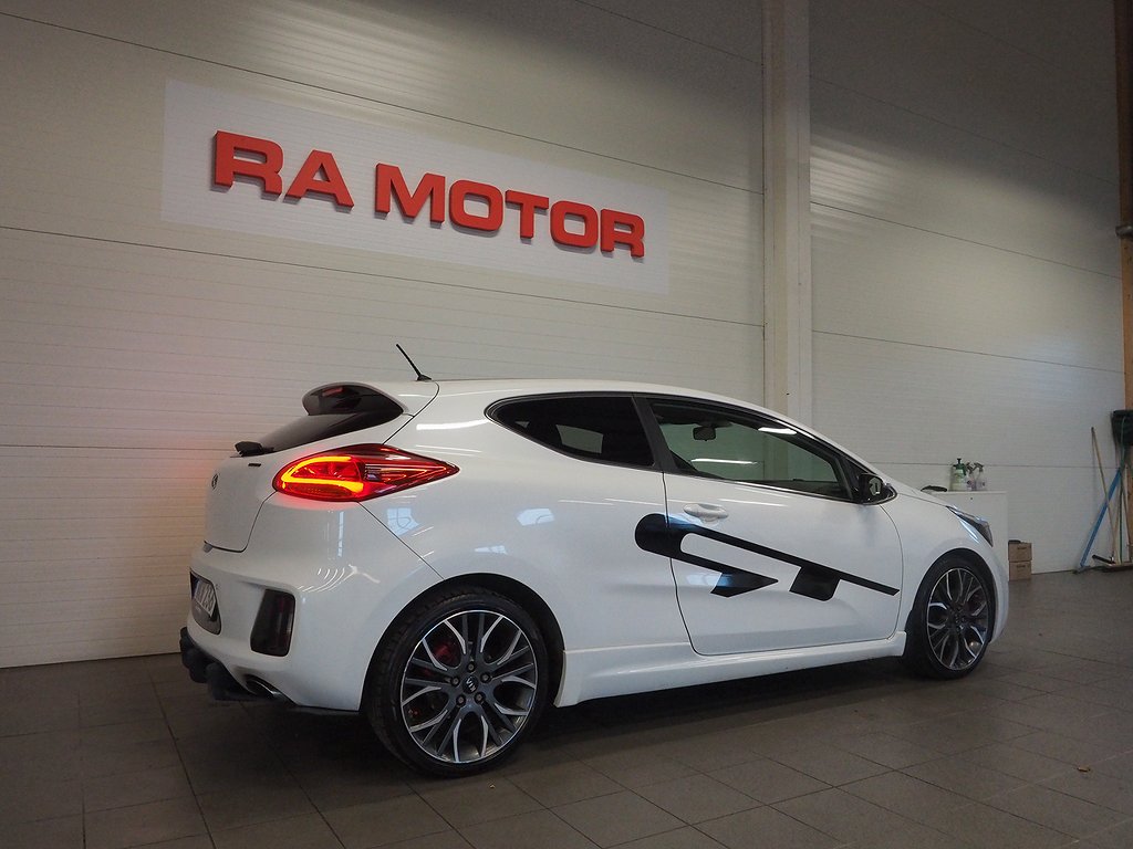 Kia Pro_Cee´d GT 204hk 1.6 GDI | Recaro | P-Sensorer 2015