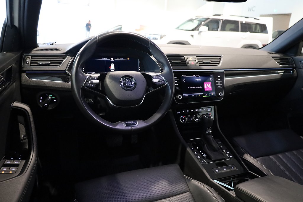 Skoda Superb iV Kombi 1,4 Plug-in Hybrid Business EDT L&K 2021