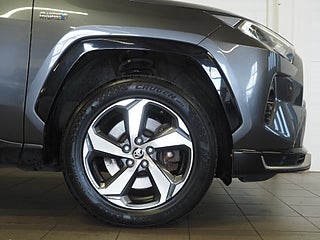 SUV Toyota RAV4 8 av 26
