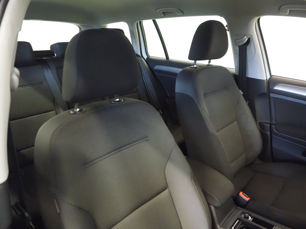 Volkswagen Golf Sportscombi 1.2 TSI 110hk Adaptiv Farthållare 2017