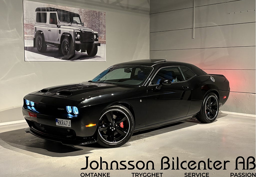 Dodge Challenger 6.1 V8 HEMI Taklucka Skinnklädsel B-kamera 431hk 