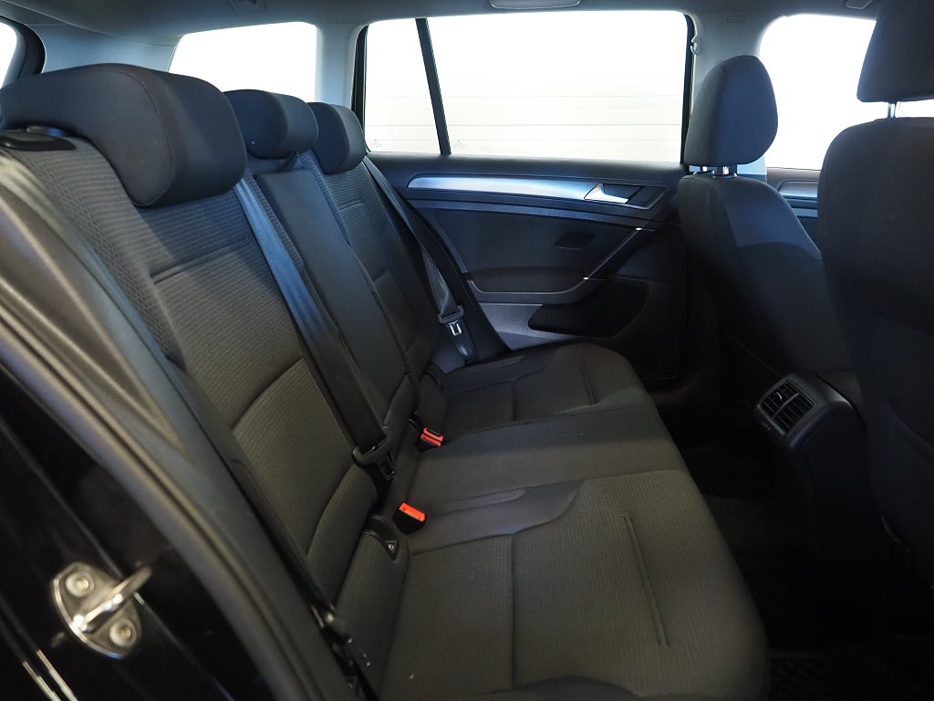 Volkswagen Golf Sportscombi 1.5 TSI 150hk DSG GT |Drag|Backkamera| 2020